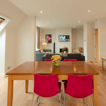 Premier Dublin, Leeson Street * Dublin