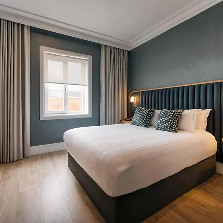 Premier Dublin, Leeson Street دبلن