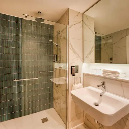 Premier Dublin, Leeson Street دبلن