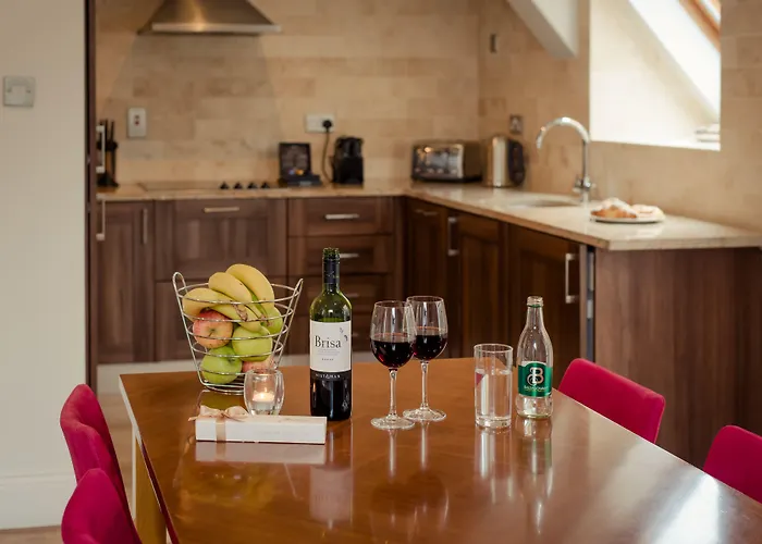 Premier Dublin, Leeson Street